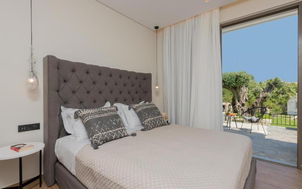 Eptanisos Beachfront Suites Zante Керион Экстерьер фото